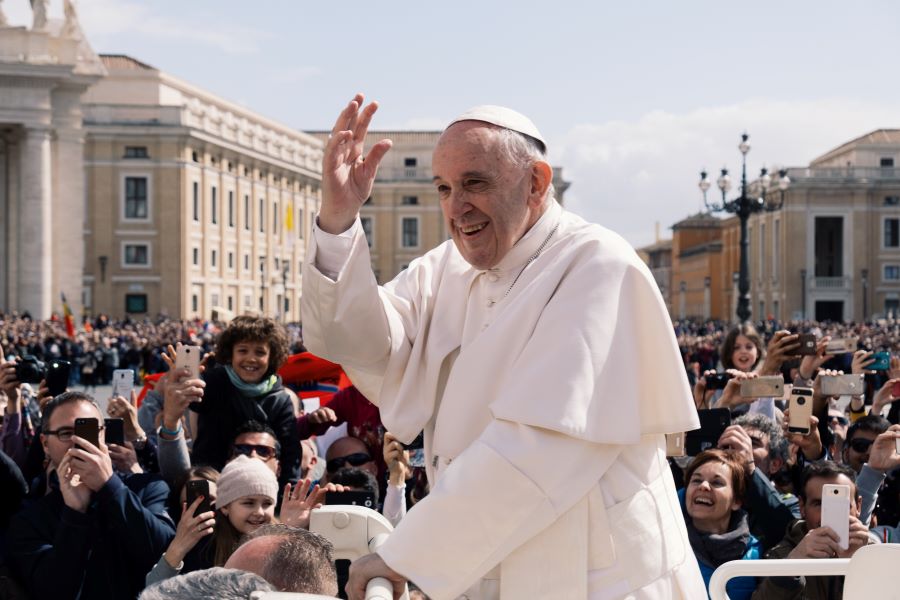 10 anos de pontificado do Papa Francisco e as transformações da Igreja neste tempo