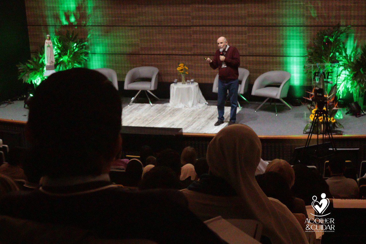 Segunda palestra aborda sofrimento e prevenção do suicídio no VIII Congresso Âncora